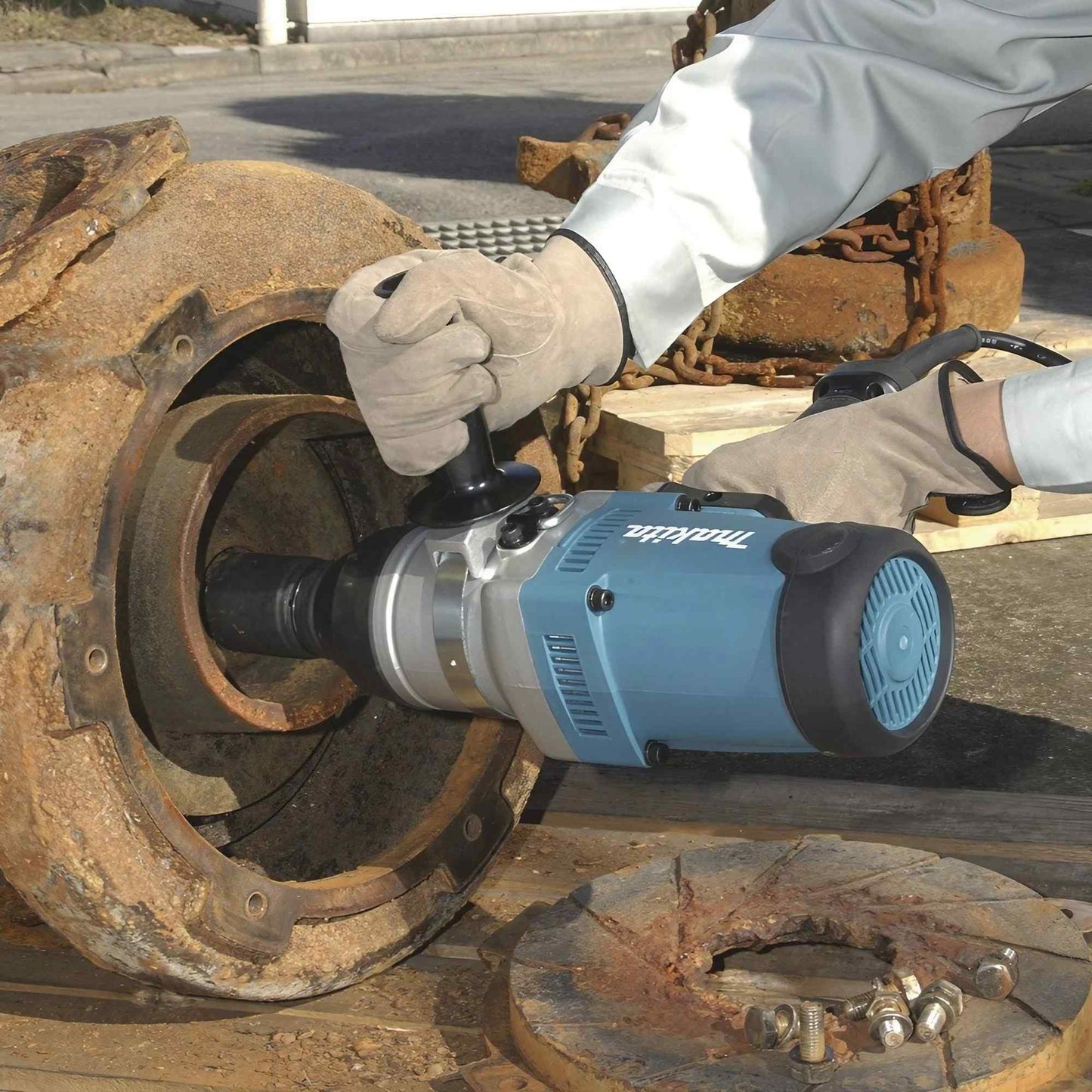Makita TW1000 Impact Wrench 25.4mm / 1 Inch 1000 Nm